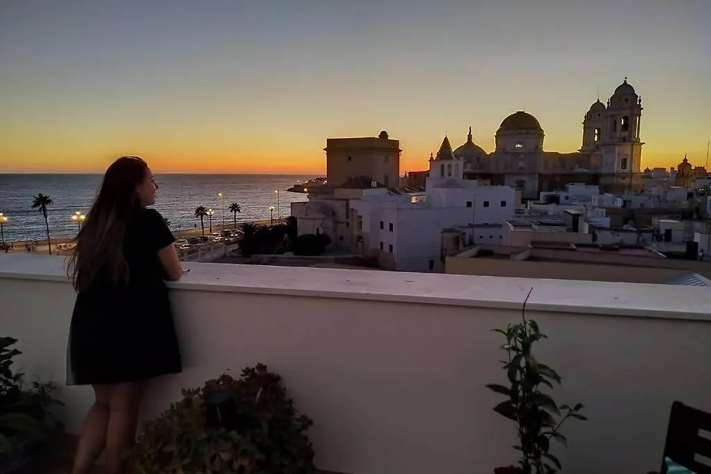 *****Impressive Views Attic Apartment Cadiz