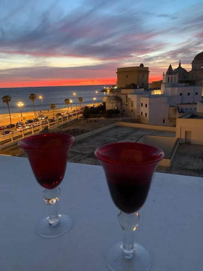 *****Impressive Views Attic Apartment Cadiz